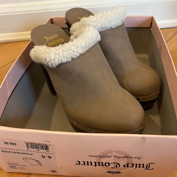 Juicy Couture Brown Mules with Cream Trim - Picture 9 of 10